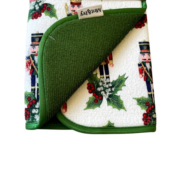 2pc Mint & Ivy NUTCRACKER Kitchen Drying Mats 16x19 Reversible Christmas Holiday - Picture 3 of 12